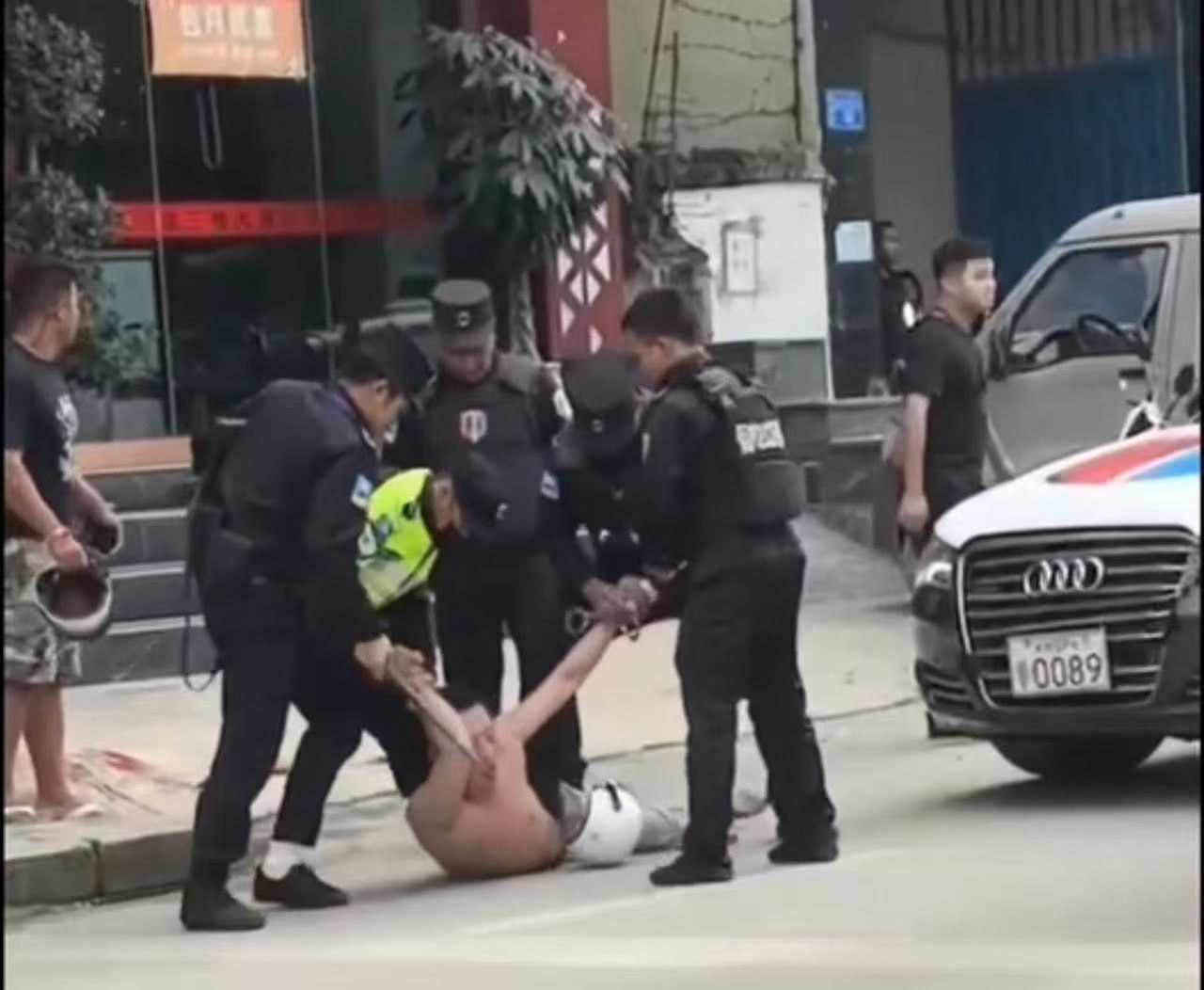 亚太警务报道｜缅甸邦康发生持刀伤人案 1名中国男子重伤 嫌犯当日落网-亞太之聲電視台