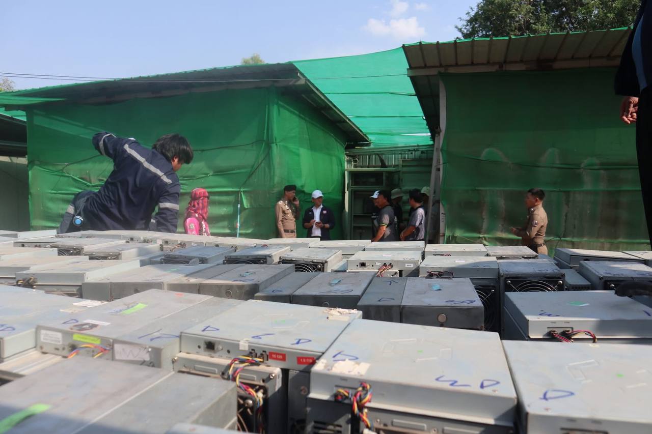 亚太警务报道｜泰国北碧府突袭废弃度假村 查获280台比特币矿机 盗电损失1600万泰铢