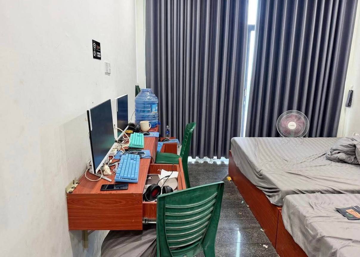 亚太警务报道|柬埔寨斯瓦伊里恩省突查旅馆 8名越南籍涉诈嫌疑人落网