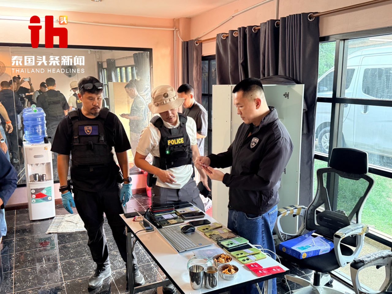 亚太警务报道｜泰国警方突袭芭提雅豪华别墅 抓获25名印度籍涉赌人员 涉案资金年达7亿泰铢-亞太之聲電視台