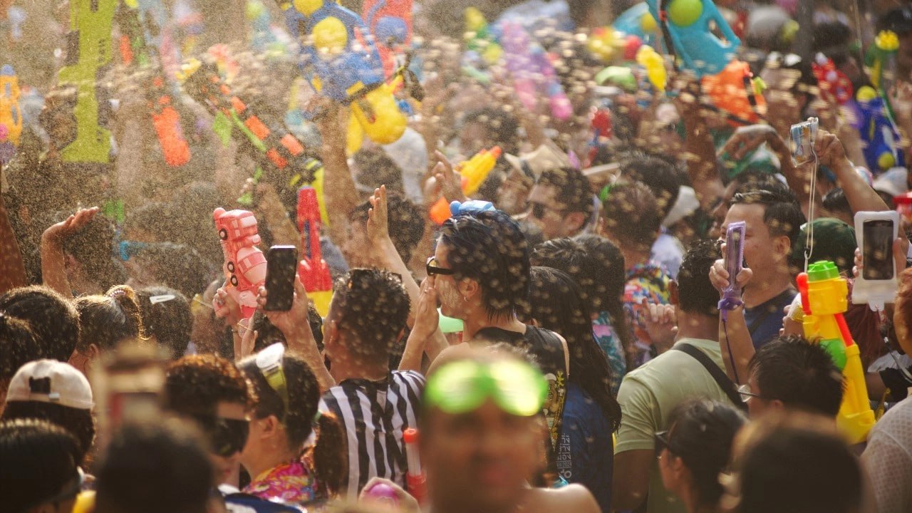 泰国宋干节(泼水节)安全提醒:严查8类违规行为 最高可判2年监禁、罚10万泰铢