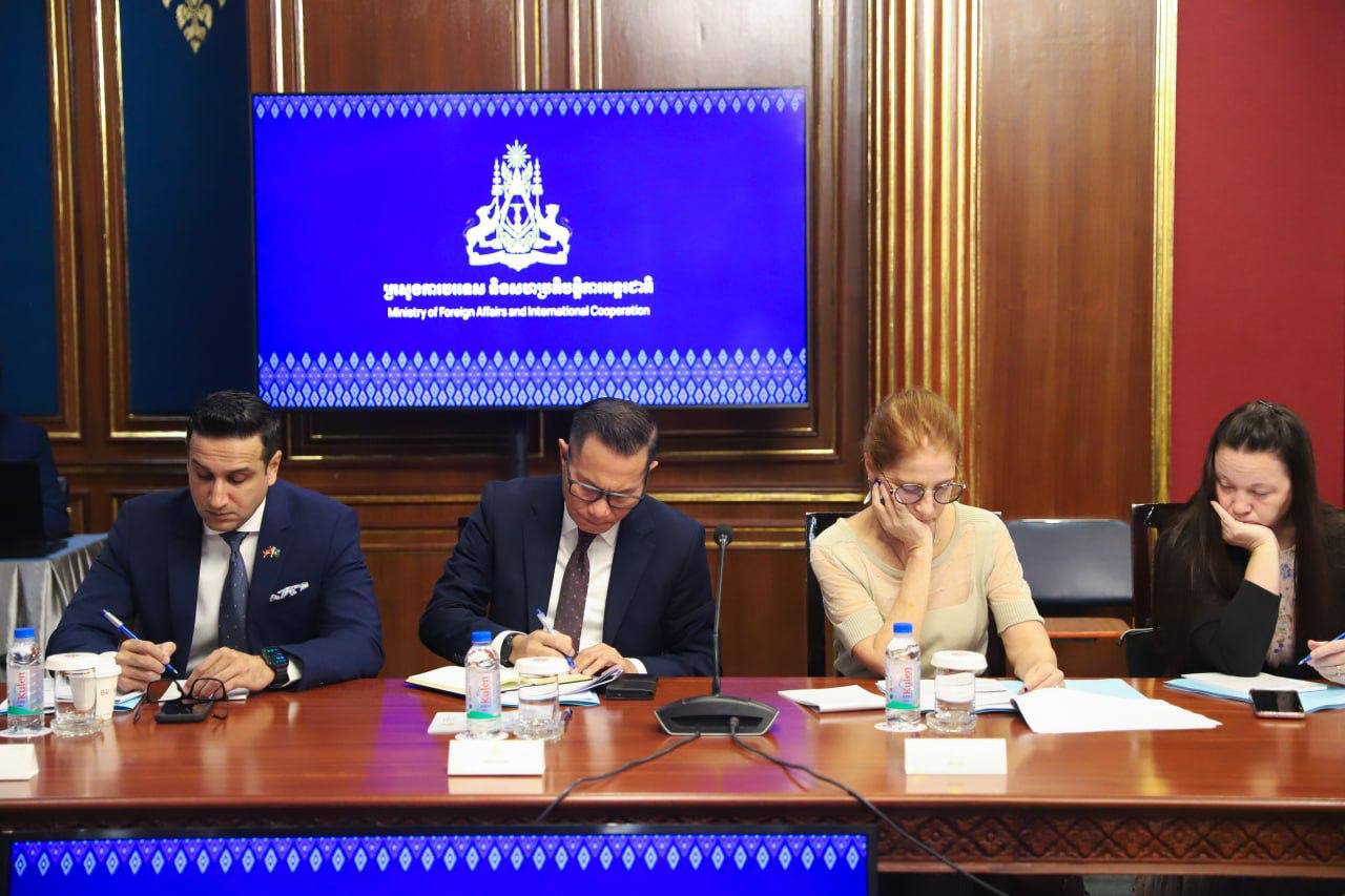 亚太警务报道｜柬埔寨联手中国公安部、美国 FBI 合力打电诈 国际反诈同盟成型