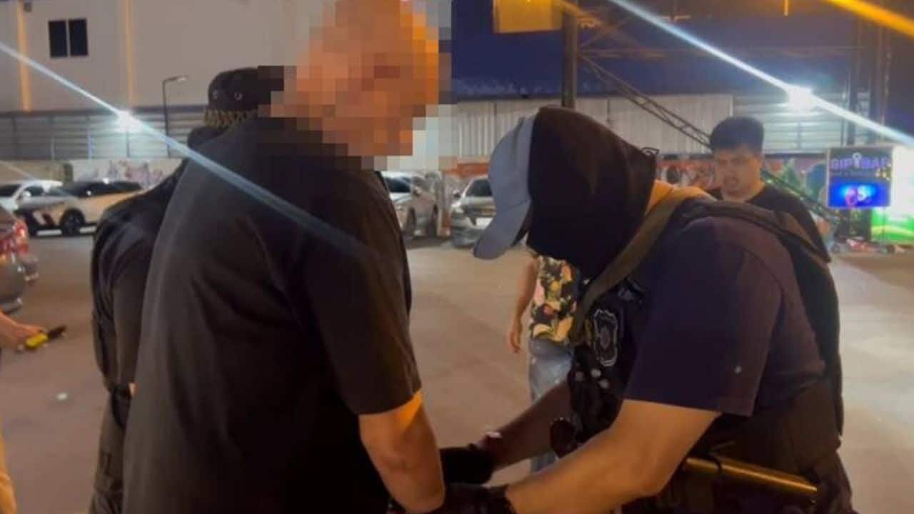 亚太警务报道｜跨国毒网告破！泰国曼谷逮捕尼日利亚、瑞士籍可卡因毒贩 缴获毒品现金车辆全查扣