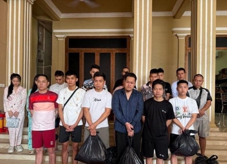 柬埔寨柴桢木牌宪兵突袭 “利萨” 客栈，16 名外籍涉诈涉毒嫌疑人落网