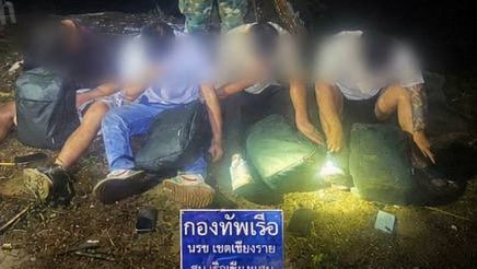 泰国湄公河边境突袭 4 名中国籍男子携 50 部手机落网 疑涉跨境电诈-亞太之聲電視台