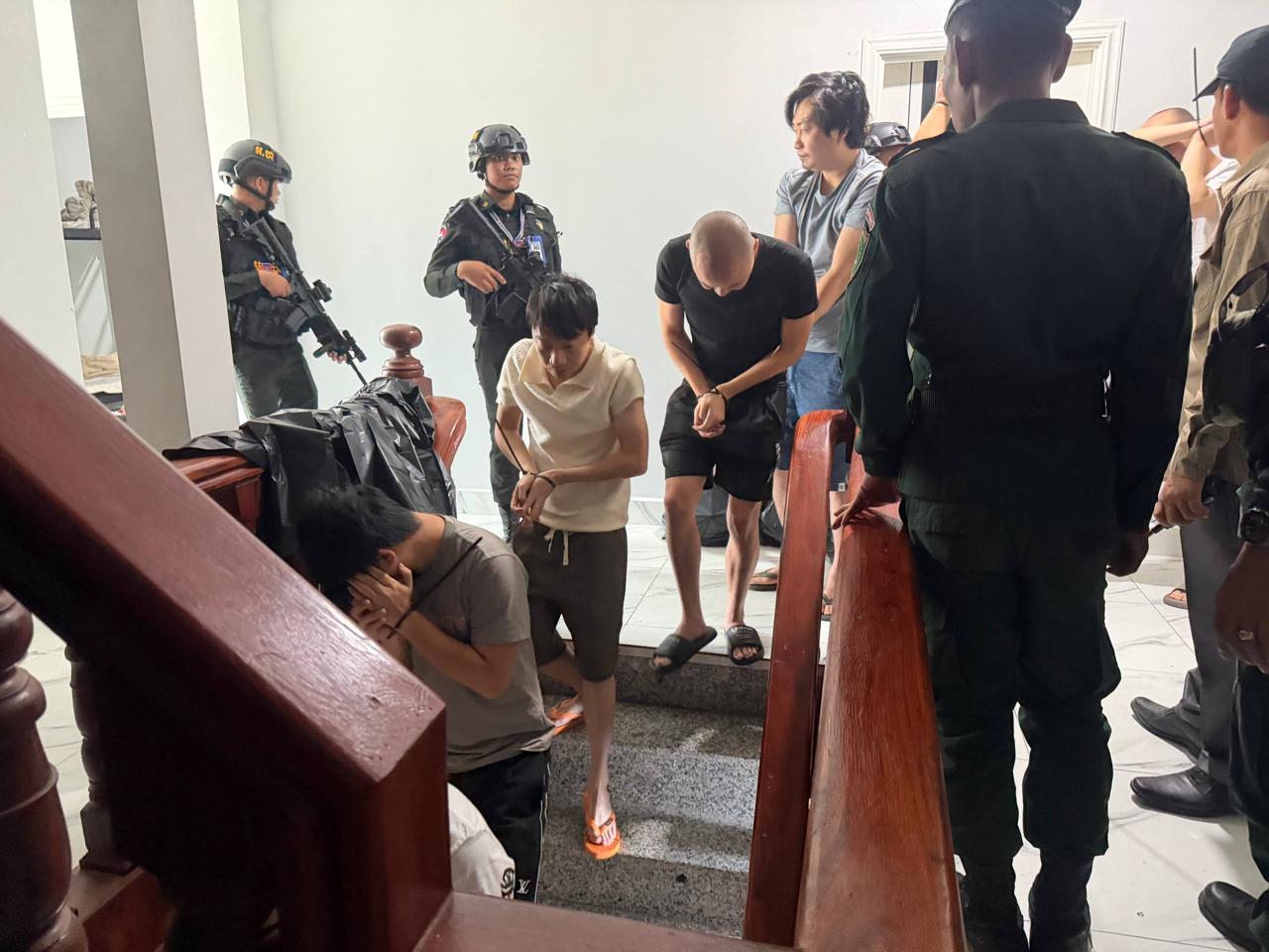 柬埔寨波贝雷霆清剿 三处大楼遭突袭 420 名外籍人员被扣 涉诈核心人员落网