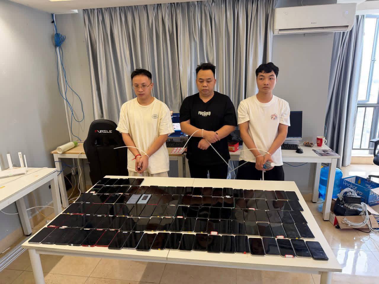 金边 BKK1 公寓突击清查 一锅端牵出人口贩运、电诈、非法居留三重大案-亞太之聲電視台