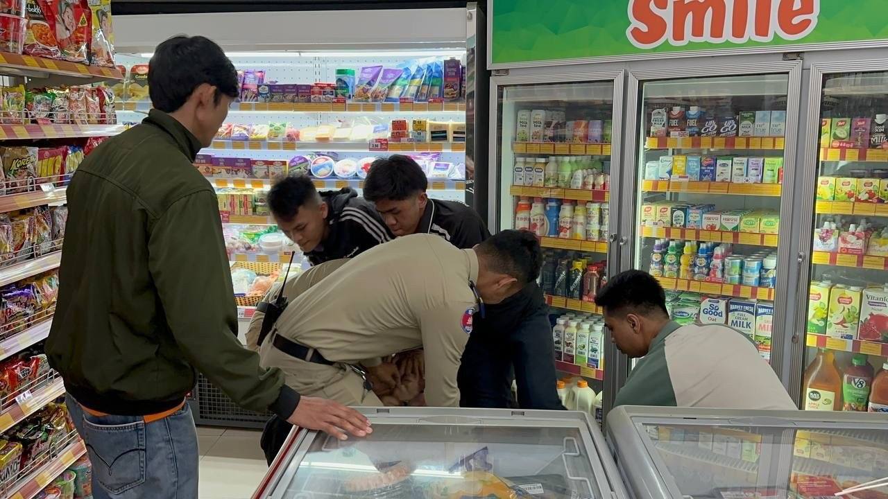 金边一中国男子便利店打砸滋事 暴力拒捕咬伤两名警员