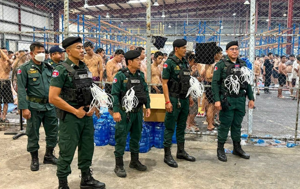 柬埔寨连夜遣返 330 名中国籍涉诈嫌犯 高压态势持续-亞太之聲電視台
