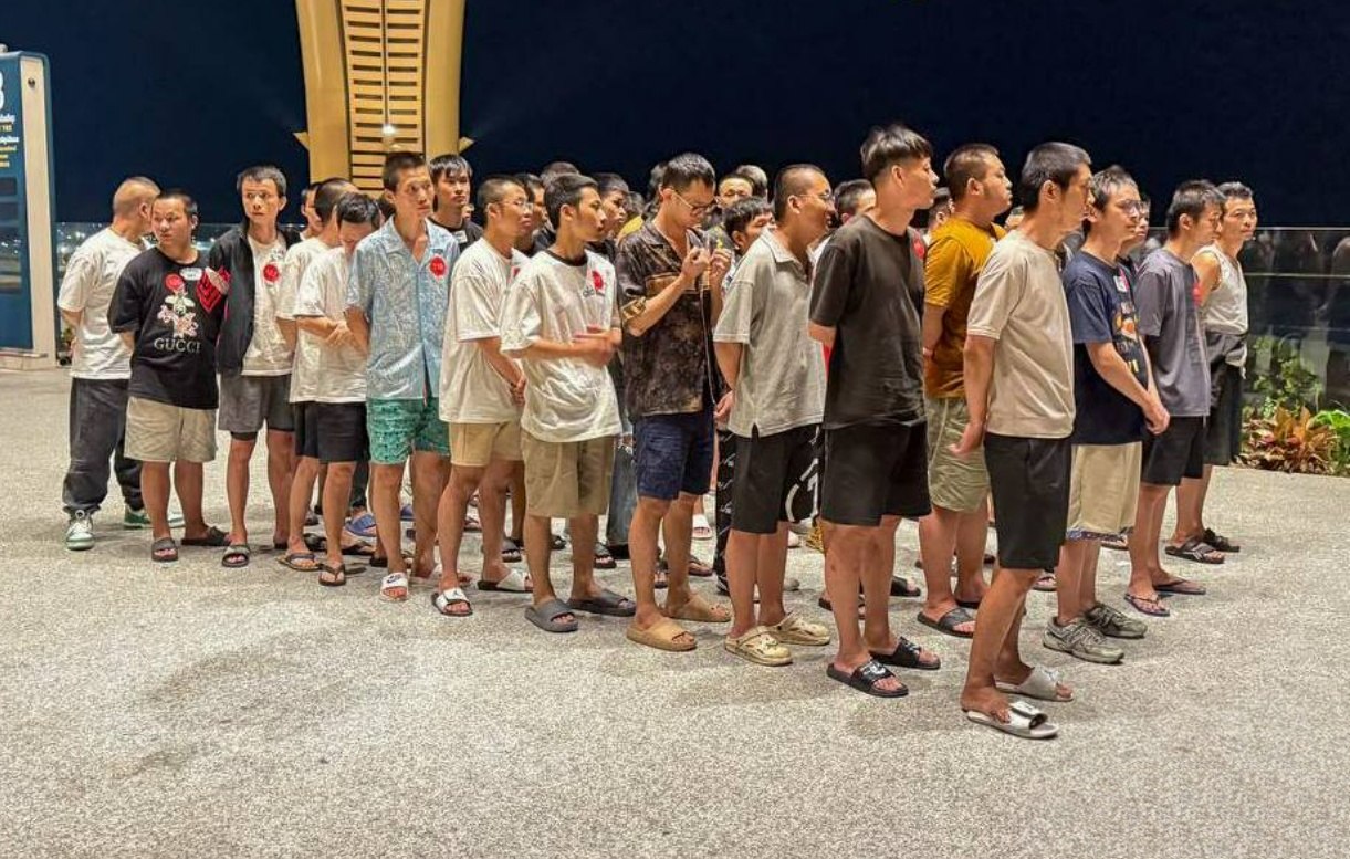柬埔寨连夜遣返 330 名中国籍涉诈嫌犯 高压态势持续